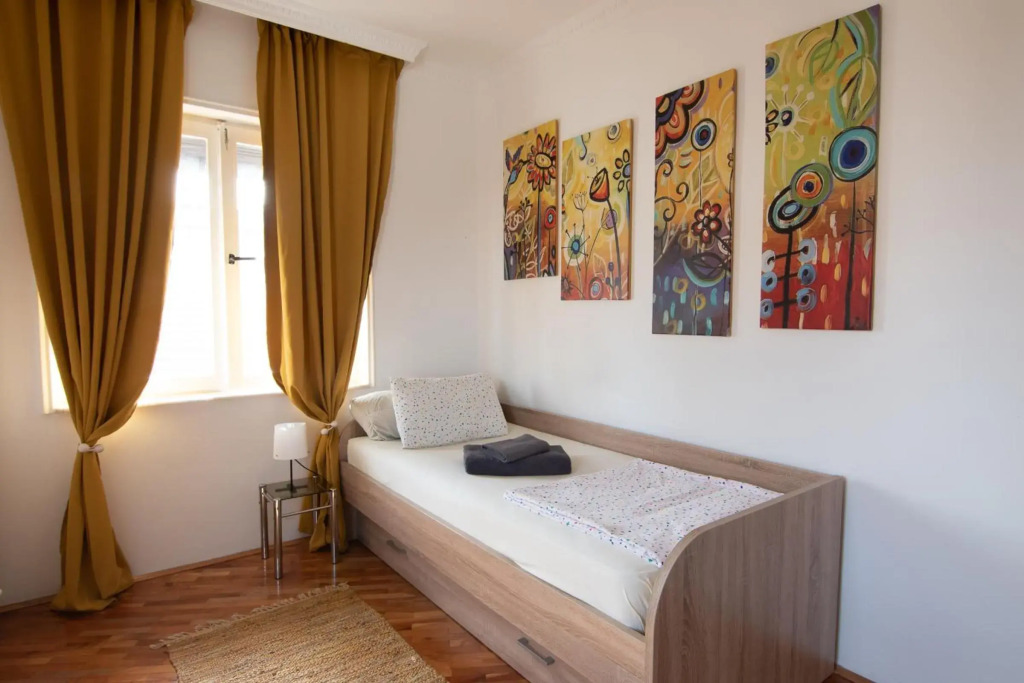 The best location in town 65m2