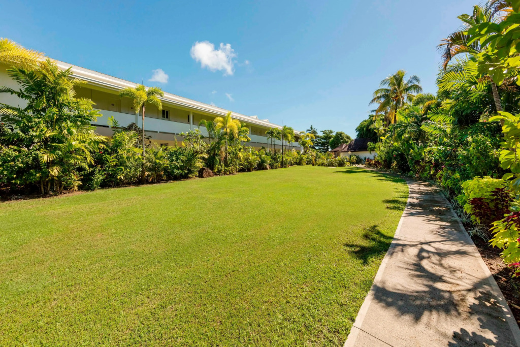 Sheraton Samoa Aggie Greys Hotel & Bungalows
