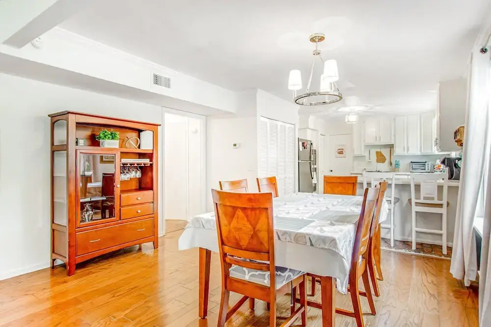 Relaxing, Dog-friendly Home With Furnished Patio, Washer/dryer, Wifi, & AC