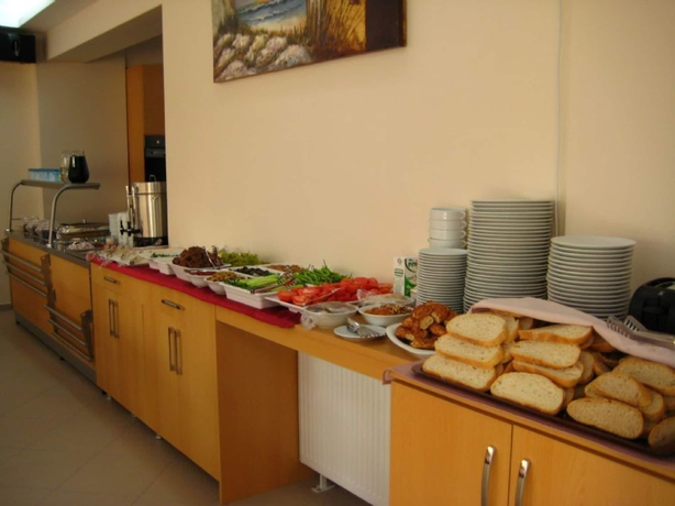Akar Pansi̇yon