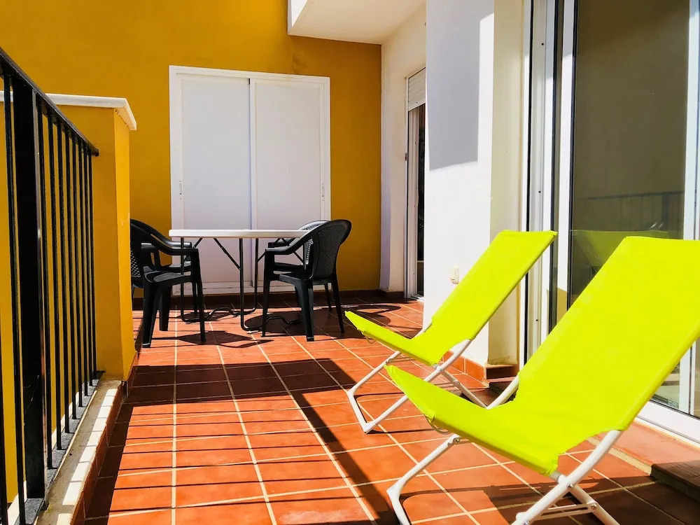 Cozy Apartment near Beach