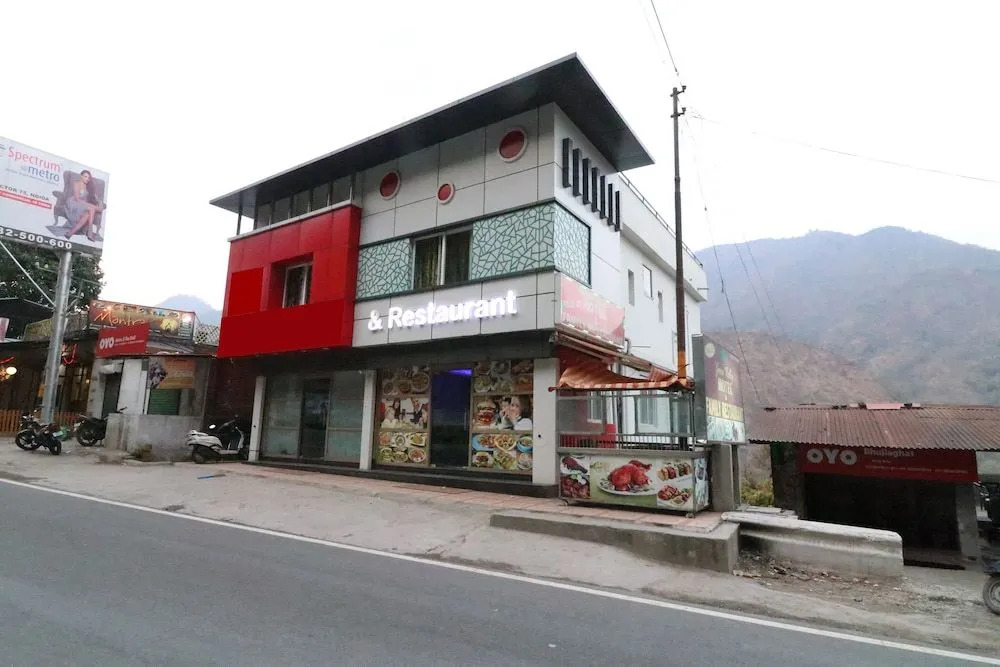 OYO 13461 Green Valley