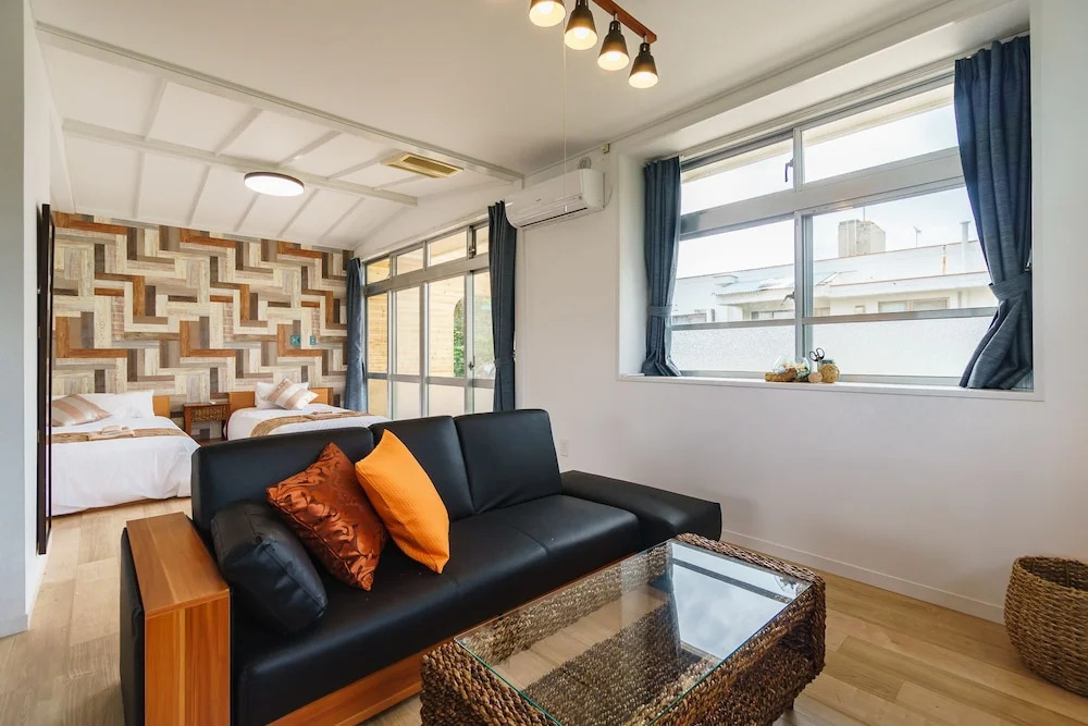 Ikidane House Onnason Maeda