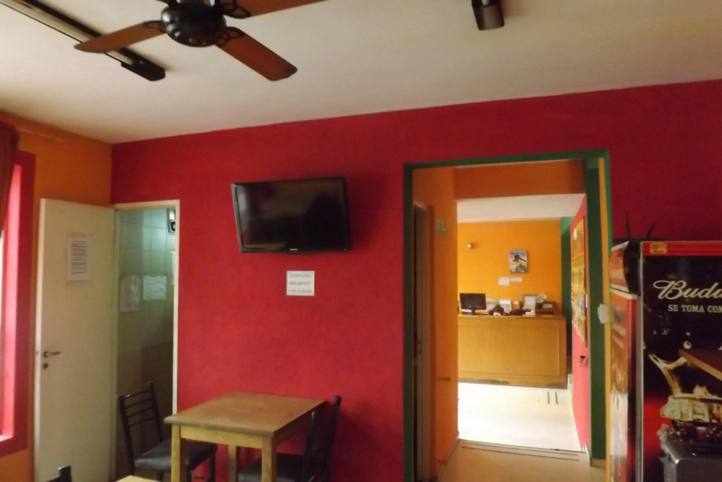 Backpackers Travel Hotel