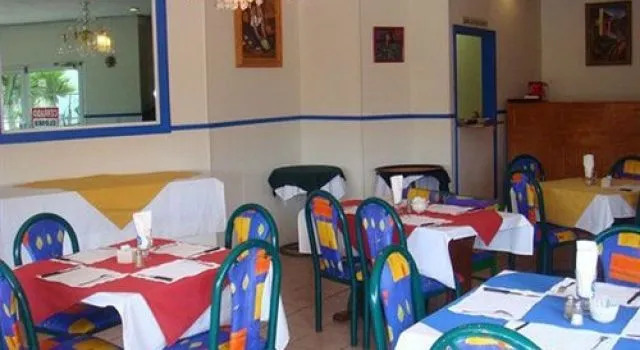 Hotel Pueblito Inn