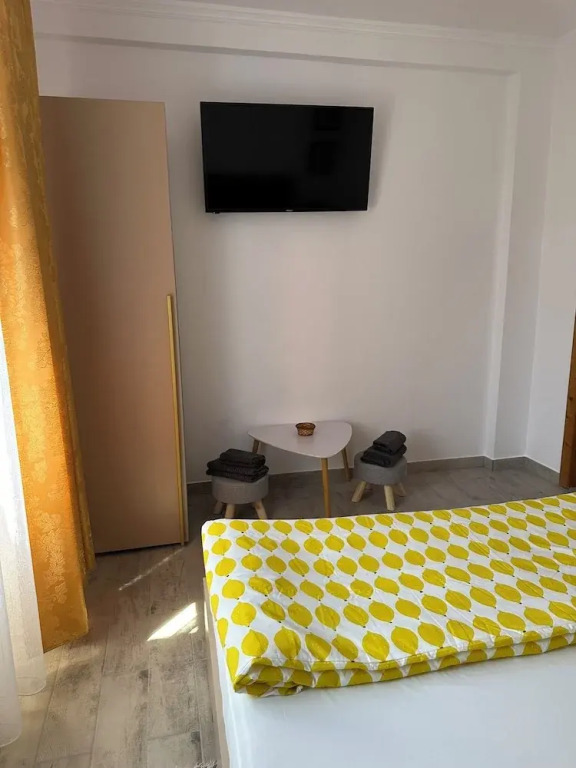 Serenity Apartments and Studios