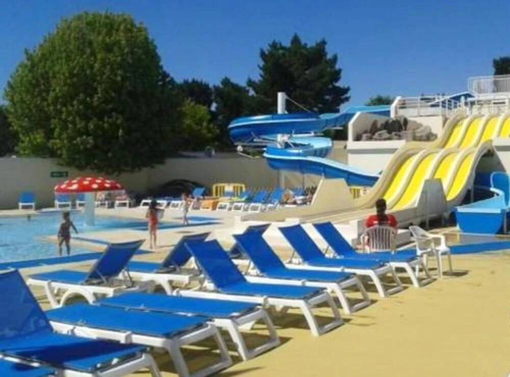 Property With 3 Bedrooms in Saint-jean-de-monts, With Shared Pool, Enclosed Garden and Wifi