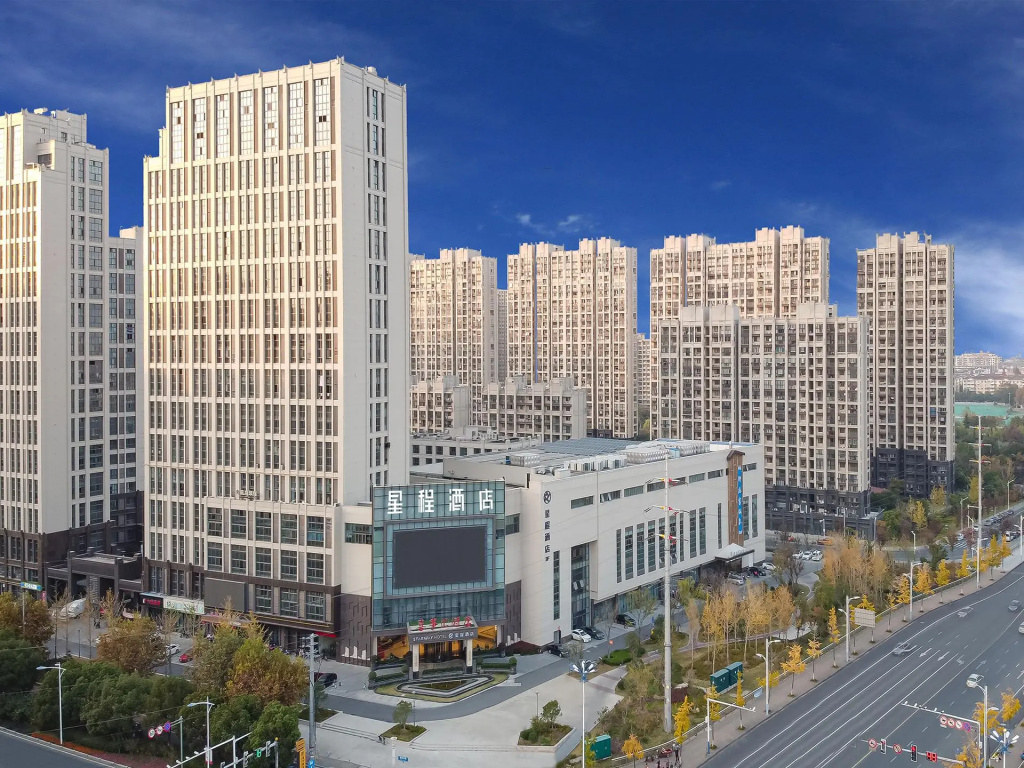 Starway Hotel Liuhe Xiongzhou East Road