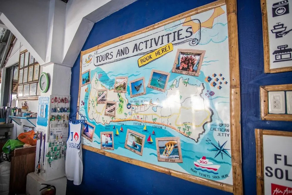 Mad Monkey Hostel Boracay