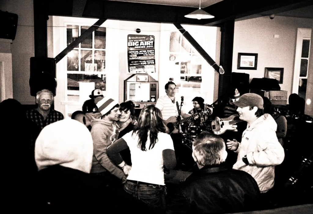 The Brown Pub