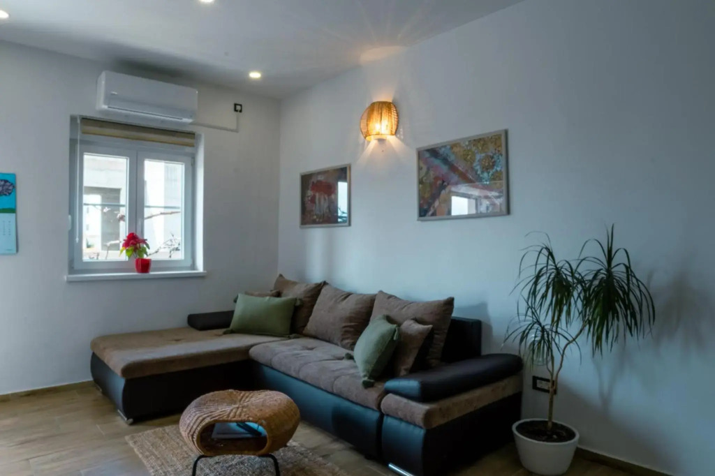 Deluxe Apartment and Studio "Nona Fa"