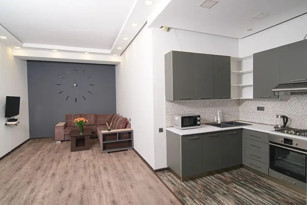 Elegant Suite In The City Center by Sweet Home