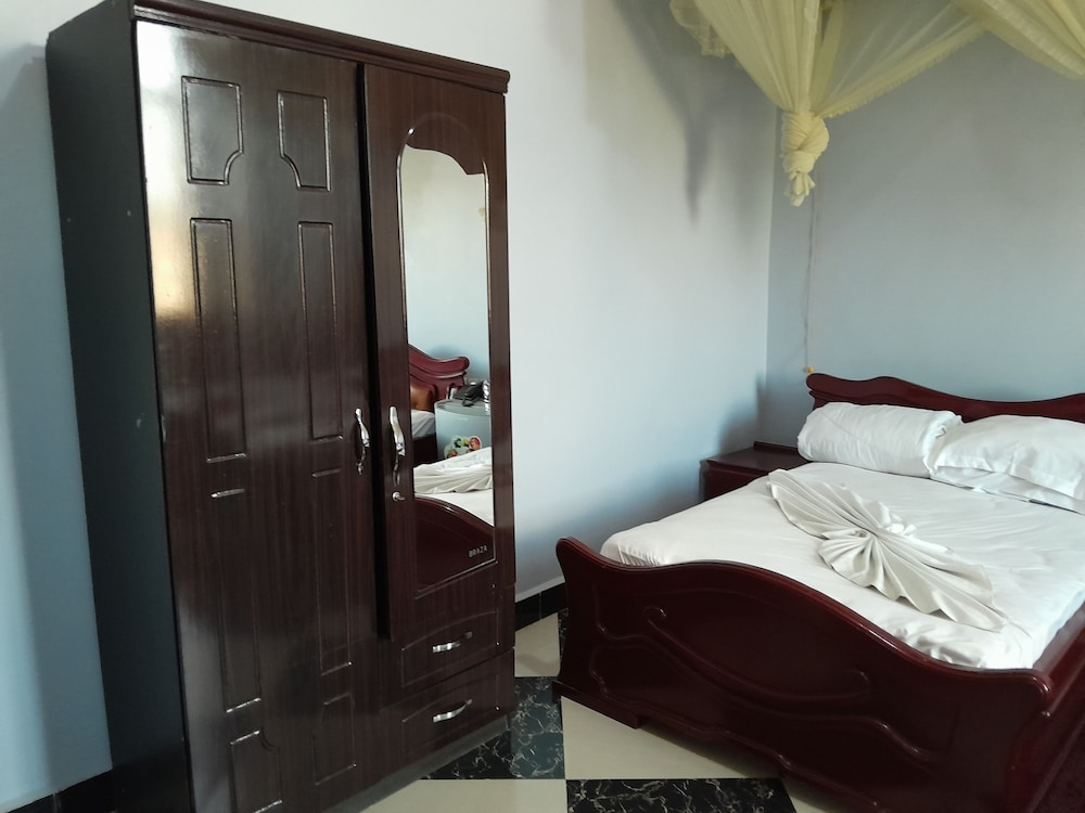 Gr City Hotel