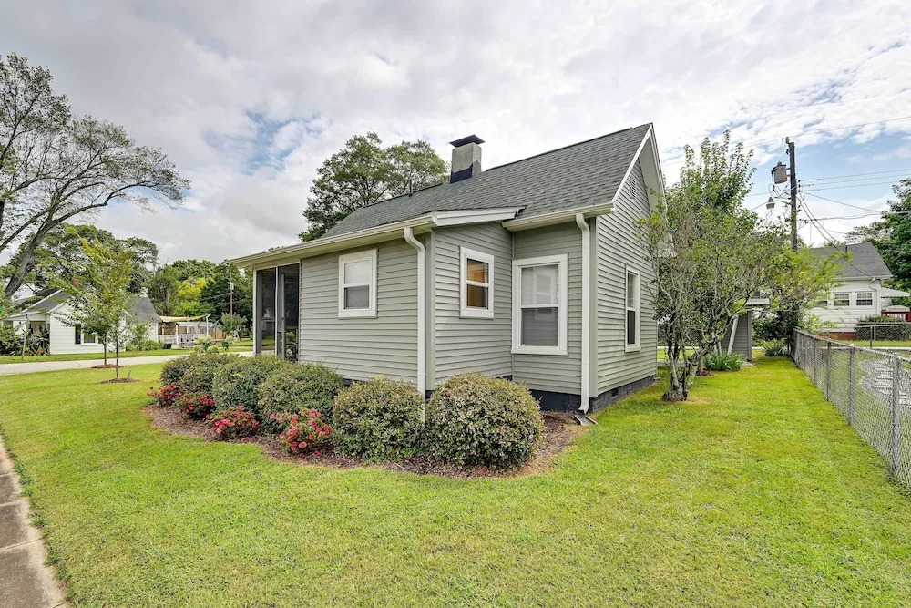 Cozy Home in Historic Area ~ 2 Mi to Main St!