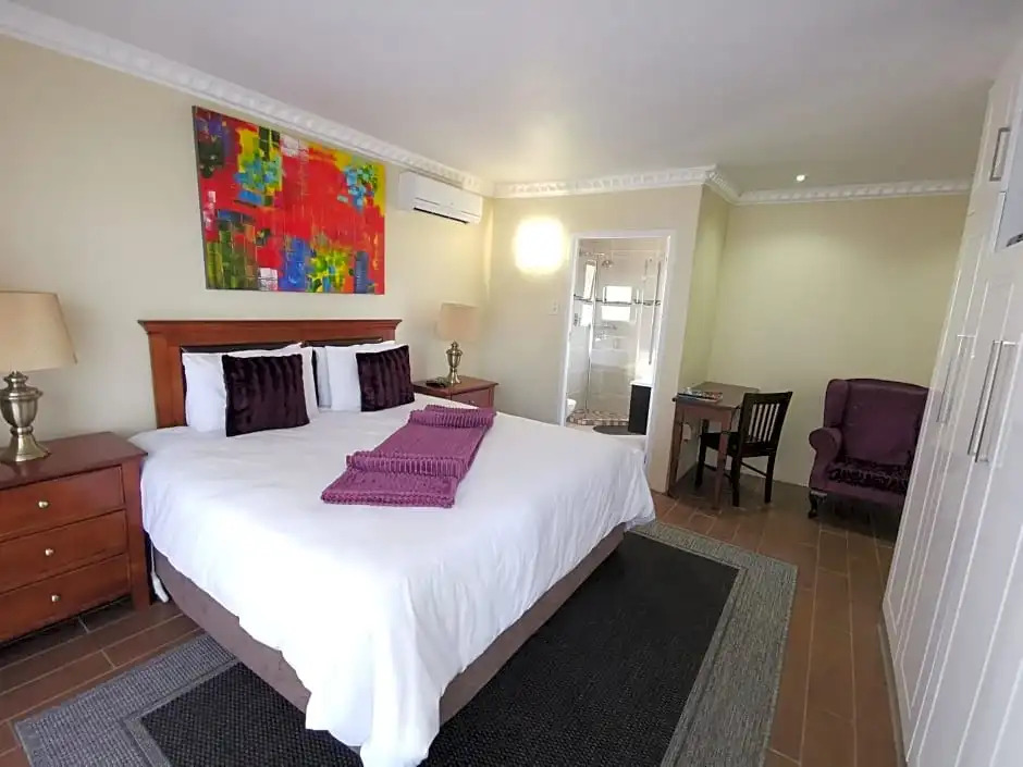 Lucolo Palace B&B - Mthatha