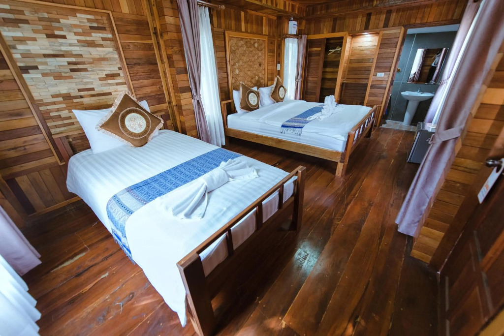 Park & Pool Resort