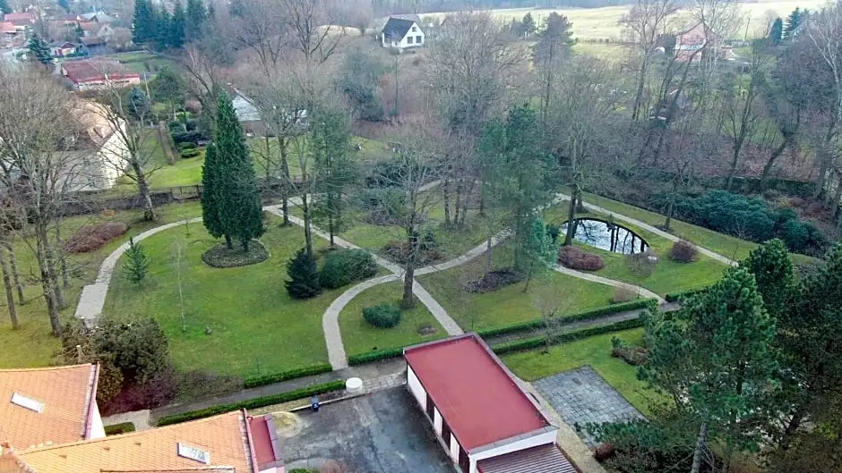 Hotel Zámeček Raspenava