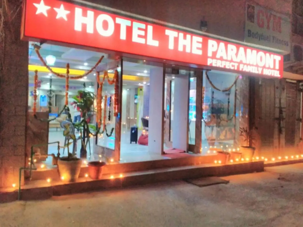 Airport Hotel The Paramont