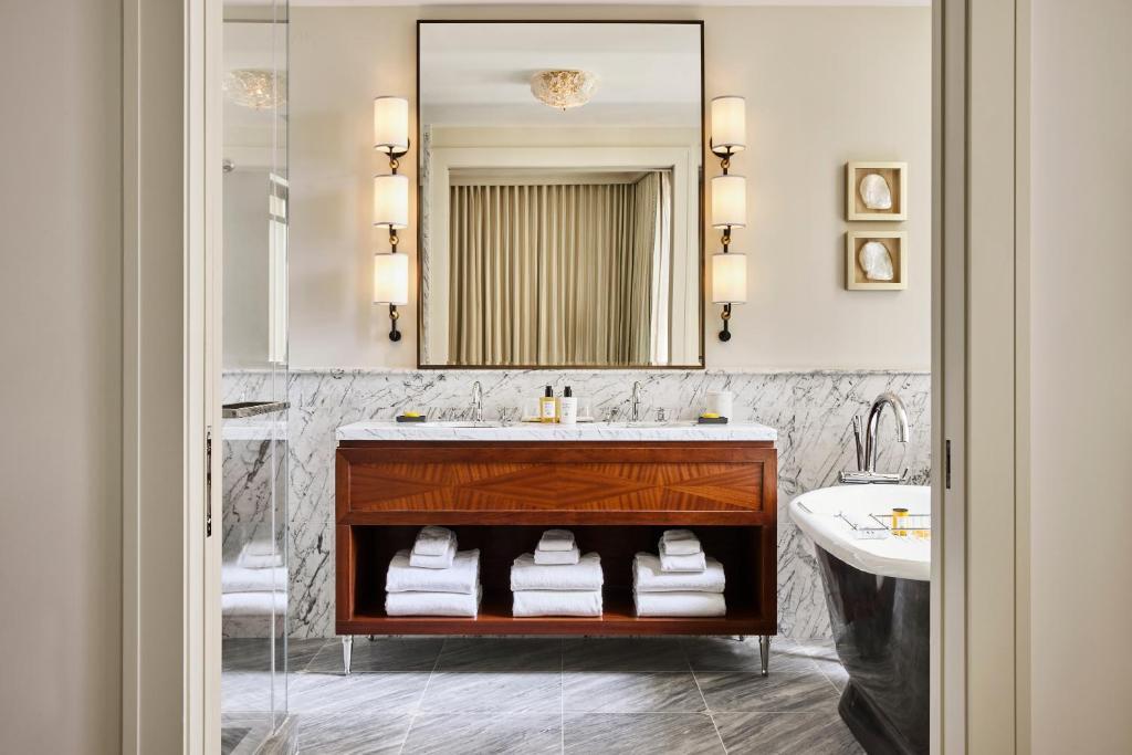 The Wall Street Hotel New York City