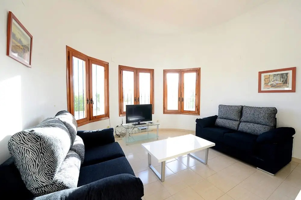 Villa - 2 Bedrooms with Pool, WiFi and Sea views - 105016