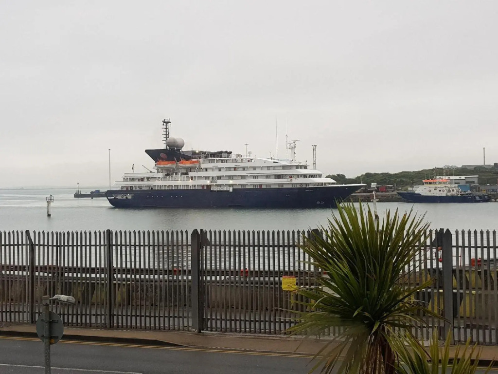 The Seafront Inn Holyhead