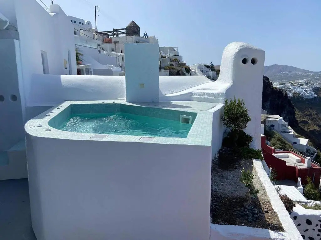 Maria Paradeiso Resorts