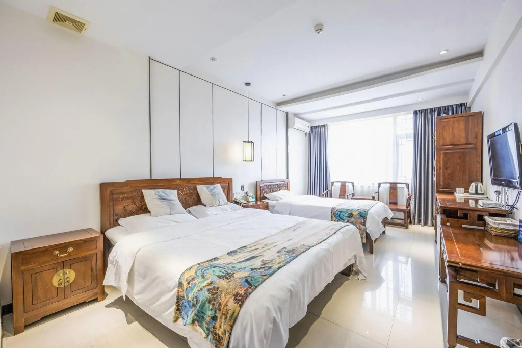 Qianzitong Hotel