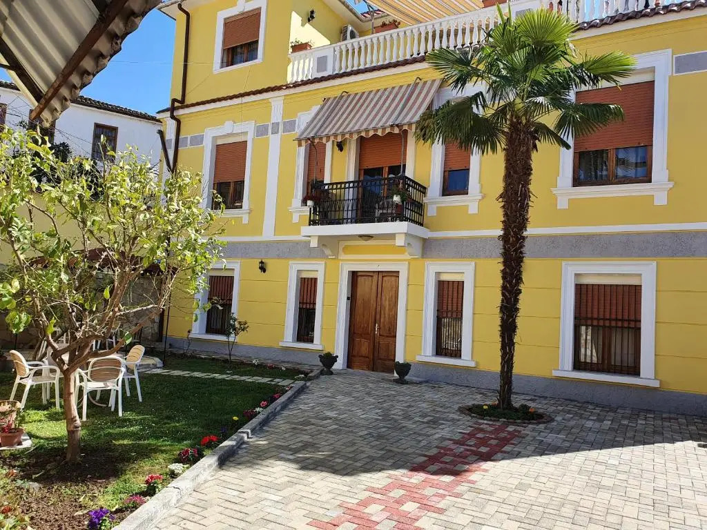 Villa Palma Center