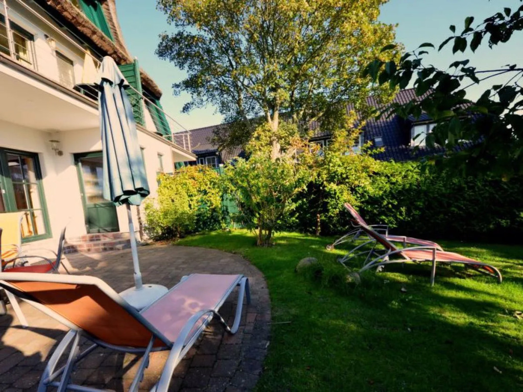 Holiday Home Strandflieder by Interhome