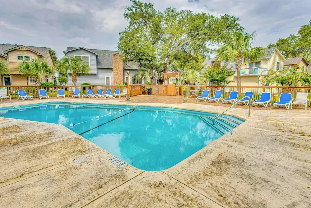 North Myrtle Beach Home 2 Blocks to Ocean!