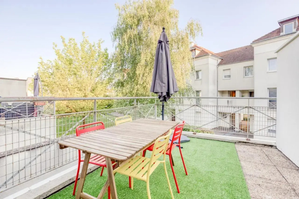 New & Modern house / Near RER / Disney & Paris
