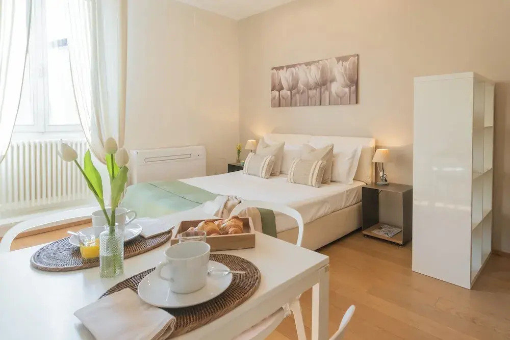 Magnolia House Como by Rent all Como