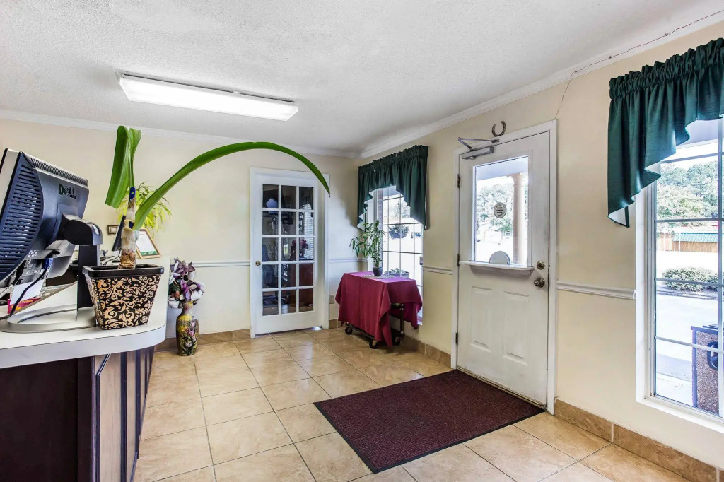 Econo Lodge Santee