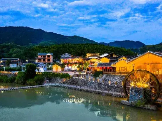 Waiting For You at Yunshuiyao Inn