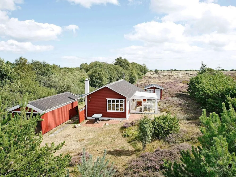 6 Person Holiday Home in Albaek