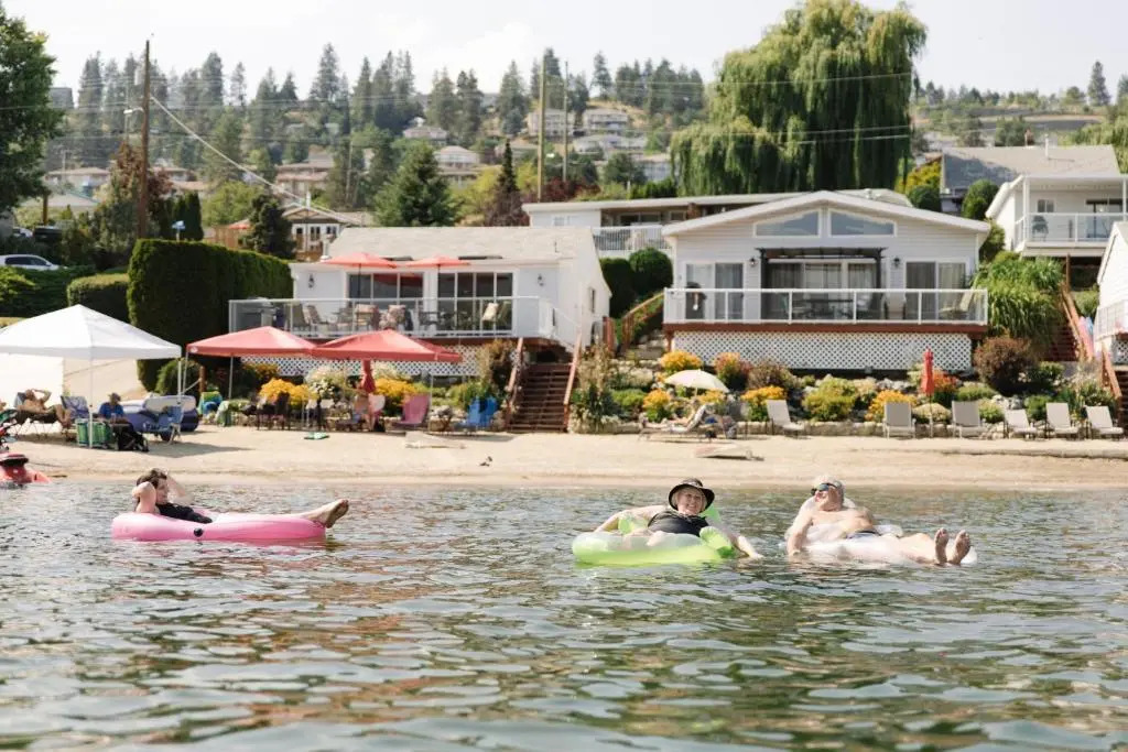 Peachland Beach Resort