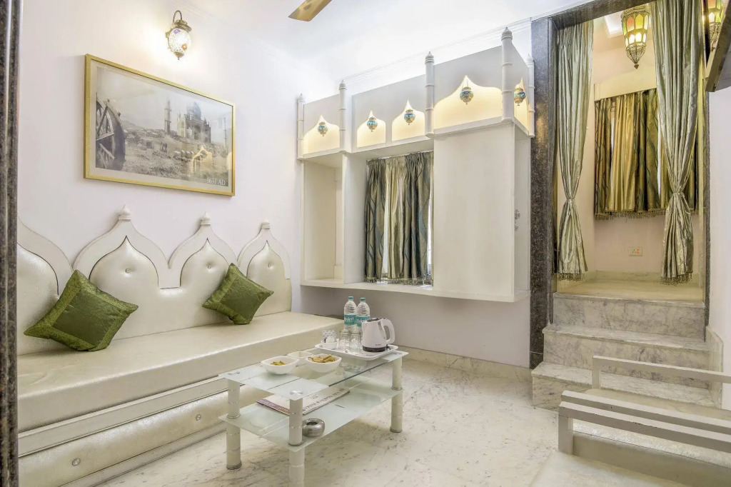 Natraj Yes Please -New Delhi