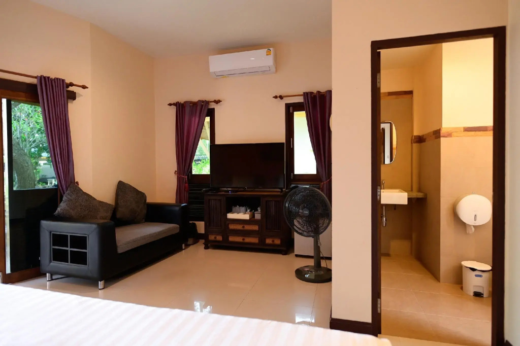 Saphli Villa Beach Resort
