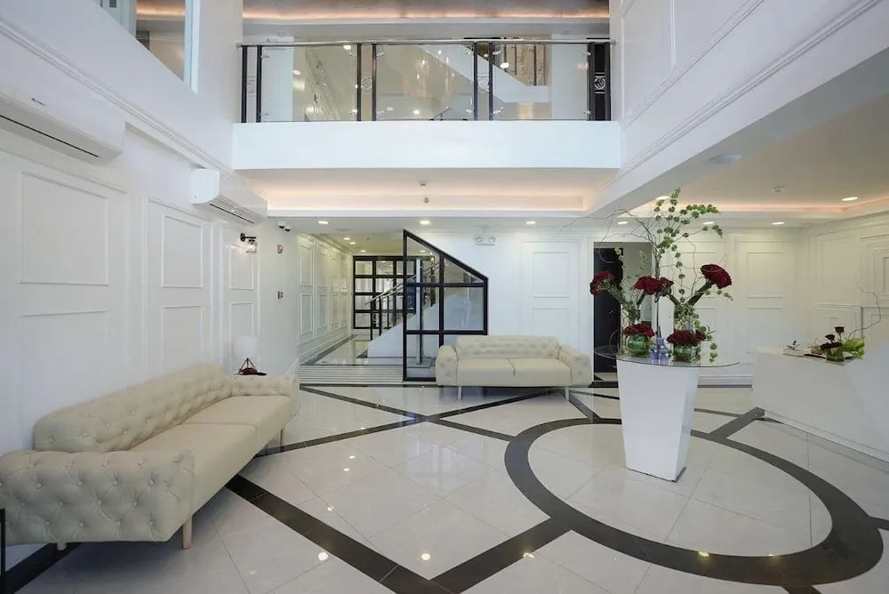 The Blu Hotel