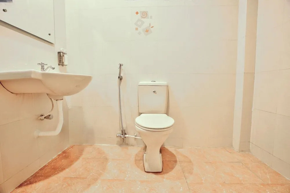 OYO Townhouse 430 Everest Hotel