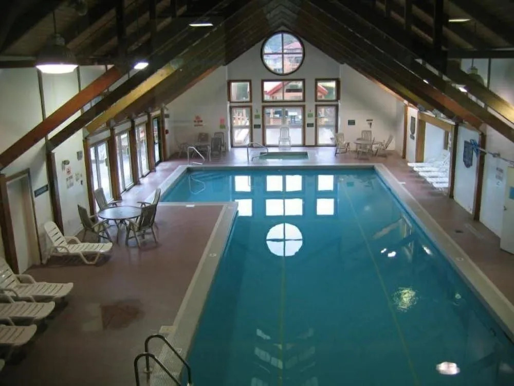 Deer Park Resort Vacation Rental Close to Many NH Attractions - Dp103w