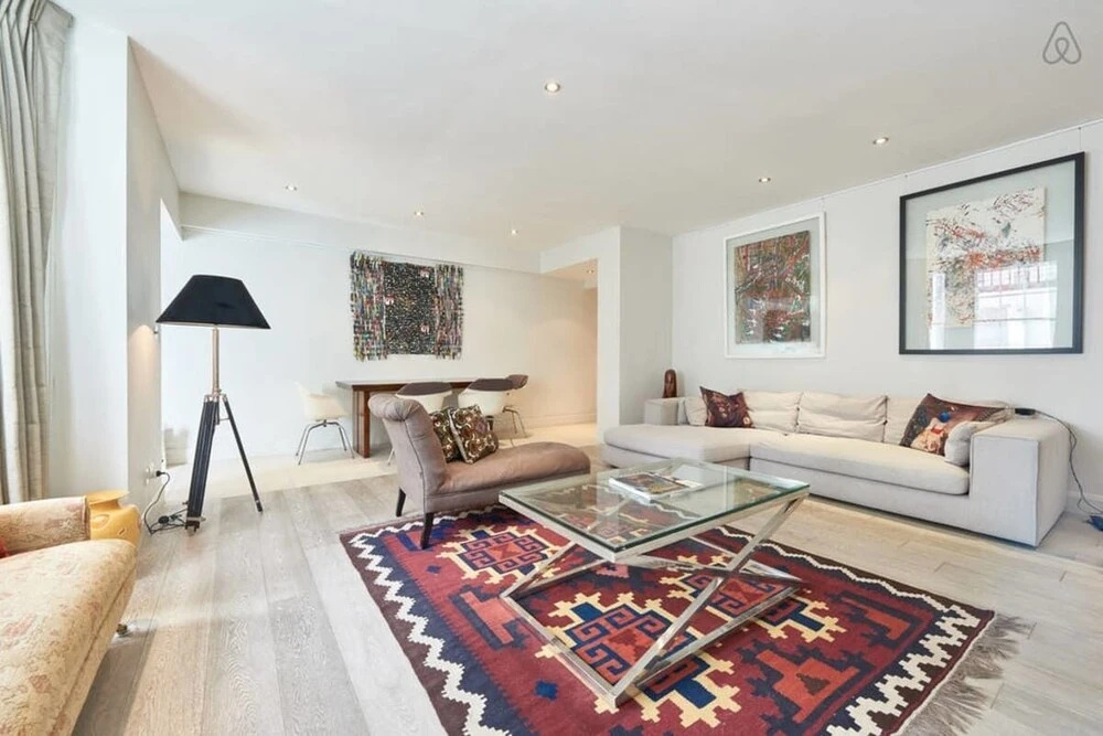 3bed, 2bath Kensington Flat W/garden 1min to Tube