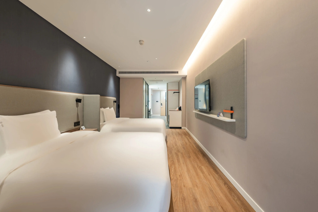 Holiday Inn Express Shanghai Expo Centre by IHG