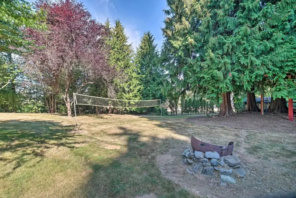 Lovely Snohomish Studio Near Boating & Hiking