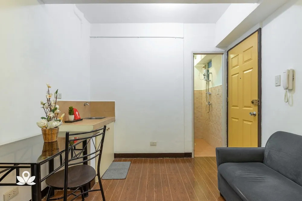 Vaccinated Staff- 858 City Stay Inns Bgc Nuevo