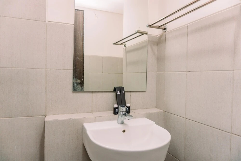 Minimalist And Comfy Studio Apartment At Bintaro Icon