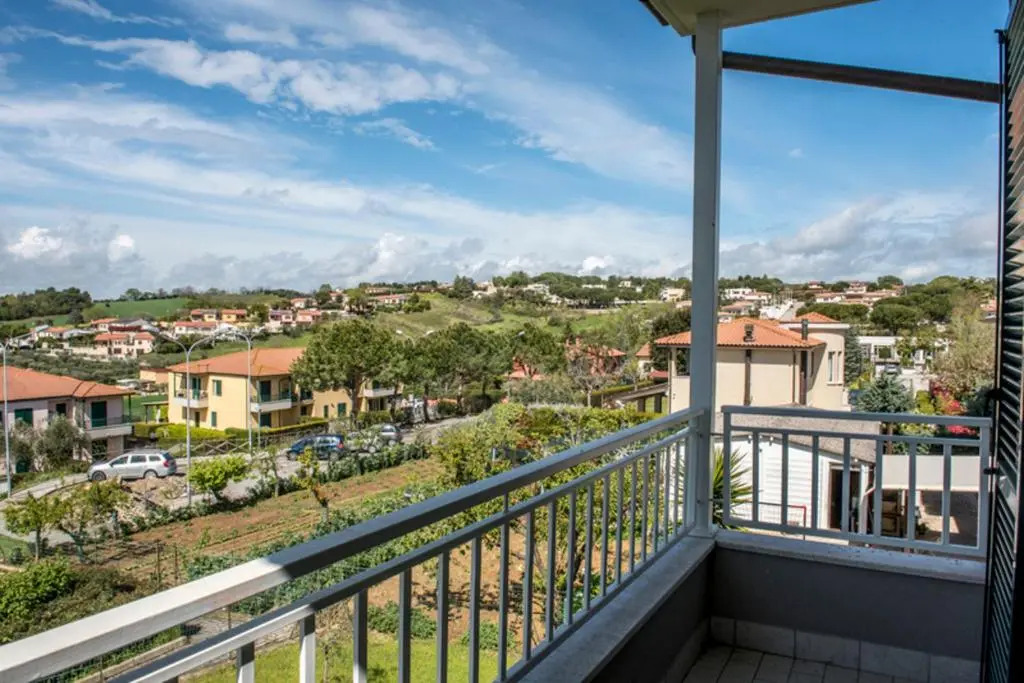 N196 - Numana, Delizioso Bilocale Con Giardino E Vista Mare