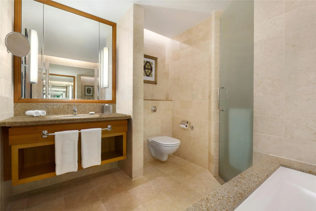 DoubleTree By Hilton Muscat Al Waha