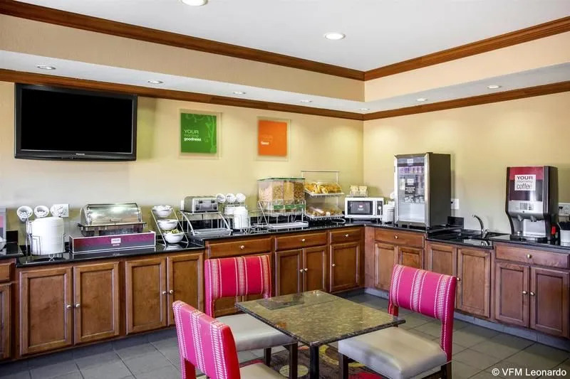 Comfort Inn & Suites Coralville - Iowa City near Iowa River Landing