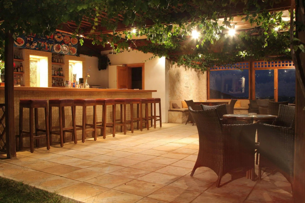 Pela Mare Hotel